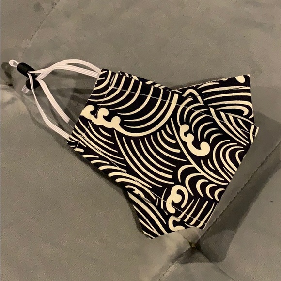 NEW Origami Cotton Face Mask Bold Waves for Kids - Picture 2 of 8